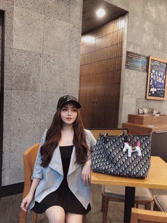 ÁO KHOÁC MỎNG KIỂU MANGTO
