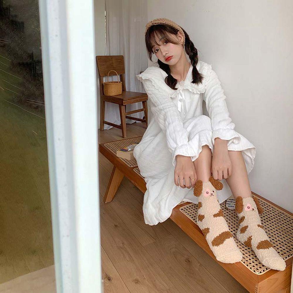 Vớ Cotton Dày Cổ Cao Vừa Họa Tiết Chú Cún Dễ Thương Thoáng Khí Ấm Áp