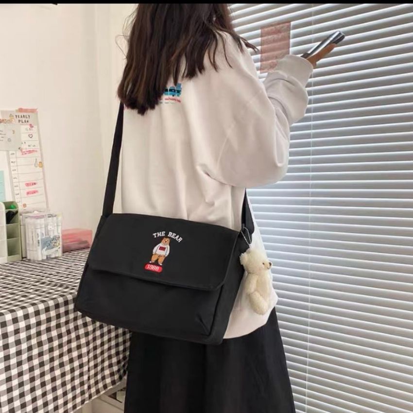 Túi vải đeo chéo canvas vừa size A4, túi tote đeo chéo đi học cao cấp phong cách Hàn Quốc TAHA