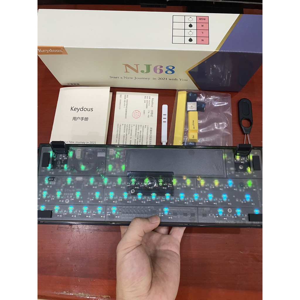 HOTSWAP - Bàn phím cơ NJ68 RGB Box Switch 68 phím bản cao cấp Plate Đồng/Thép,Bluetooth 5.0 pin 3100Mah - Chính Hãng