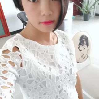 Sét áo, chân váy ren trắng