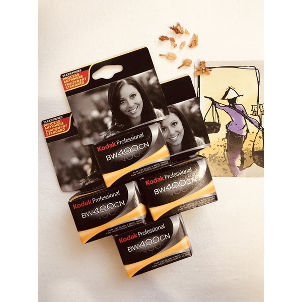 - Film 135  giá rẻ, 24 kiểu, outdate, hàng US