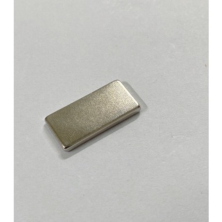Nam Châm Đất Hiếm 20x10x2mm Siêu Từ Tính