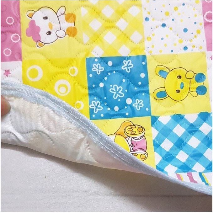 Chiếu lót thay đồ cho bé sơ sinh. Tấm lót miếng lót nhựa nilon chống thấm dùng thay tã bỉm cho trẻ - Sỉ