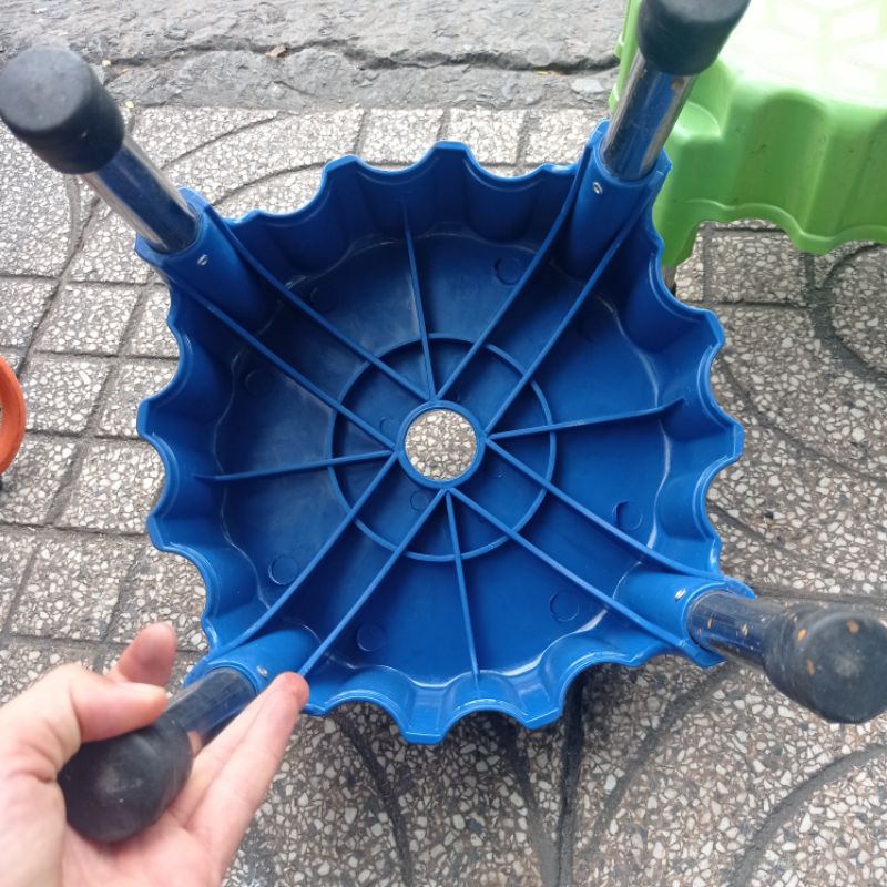 Ghế đẩu thái chân inox mặt nhựa