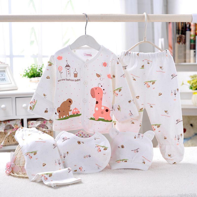 Set 5 món quần áo ngủ + yếm + mũ bằng cotton cho bé sơ sinh