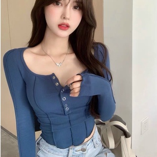 Áo thun cổ thuyền phối nút