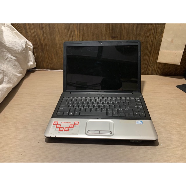 Laptop cỏ cũ