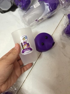 Ly uống nước cho bé