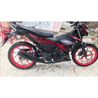 Tem Rời Suzuki Satria Báo Đốm Đỏ Dán Xe Đen