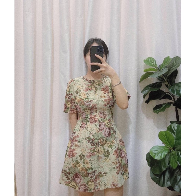 Đầm xoè gấm hoa tay con