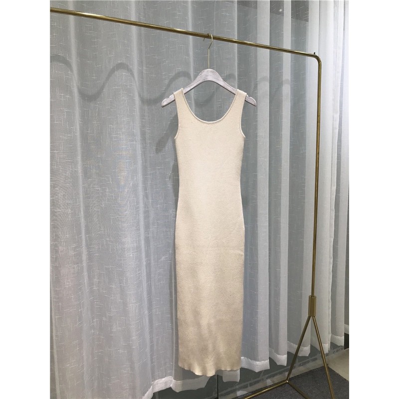 [Mã SKAMSALEP6 giảm 10% tối đa 100K đơn 150K] Đầm len cổ tròn sát nách dáng dài | BigBuy360 - bigbuy360.vn