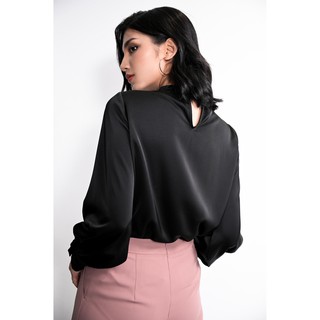 Áo sơ mi đen nữ Iberis MAIIMR cổ V chocker