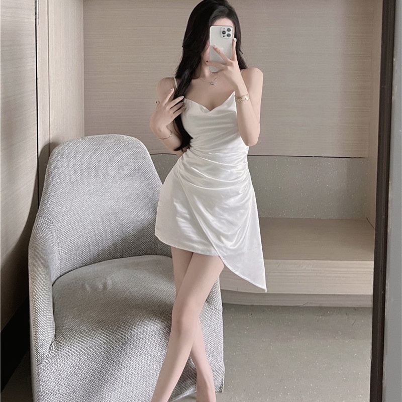 Đầm Dự Tiệc Hai Dây Thiết Kế Lệch Tà Quyến Rũ Cho Nữ