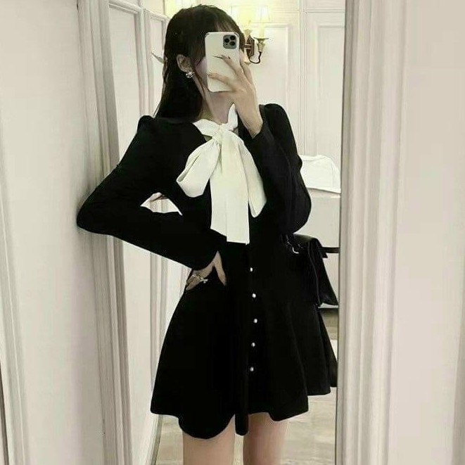 Đầm dài tay thắt nơ