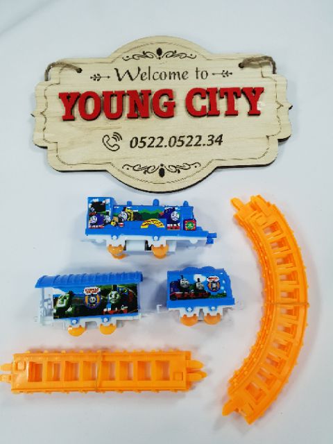 Hộp đồ chơi đường ray xe lửa tàu hỏa Thomas dùng pin