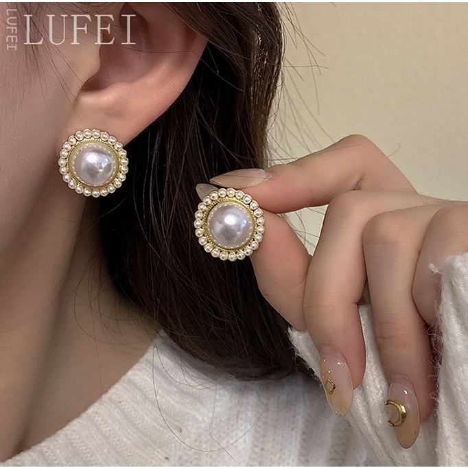 Set 3 Khuyên Tai Hình Bông Hoa Màu Đen Phong Cách Hàn Quốc Sang Trọng