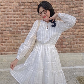 ĐẦM XOÈ CỘT EO