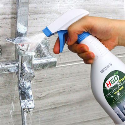 Tẩy cặn canxi, tẩy rửa nhà tắm HGO Plus tẩy sạch vòi sen inox, vách kính, bồn sứ, gạch men, gương soi - 500ml