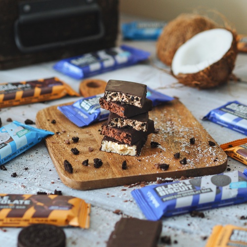 Bánh Protein Dessert Bar BiotechUSA Hộp 20 Thanh