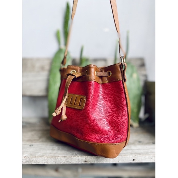 SALE Mạnh miệng túi có rạn-túi si hiệu Elle