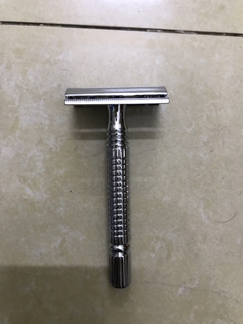Bàn Cạo râu cổ điển  inox hãng rimei A2002 hàng cao cấp,độ chính xác cao,cạo mịn ,không vấp