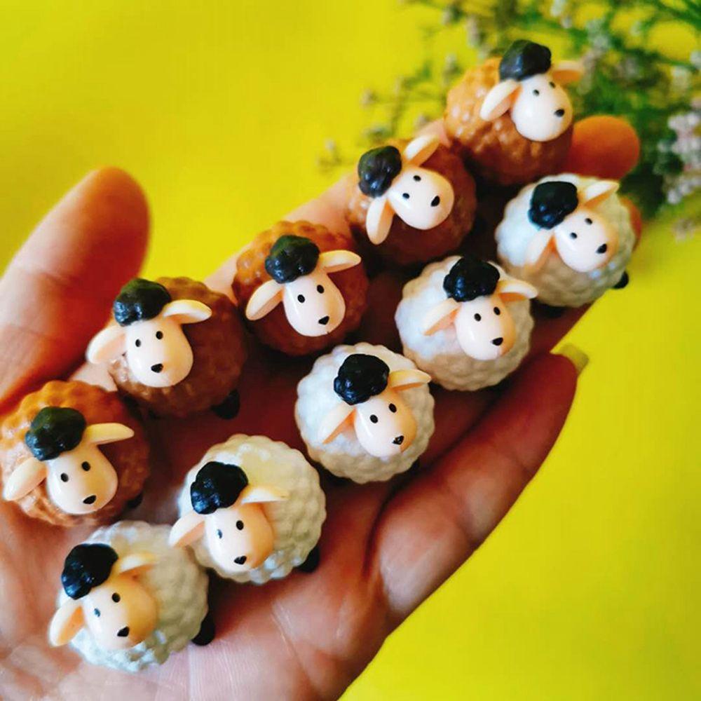 Set 4 Tượng Cừu Tai To Trang Trí Sân Vườn