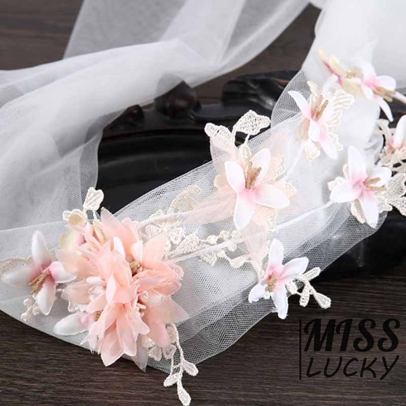 Băng đô hoa kiểu dáng thời trang thanh tú cho cô dâu