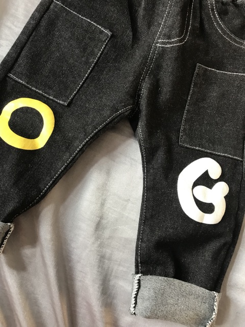 Quần jean bé trai