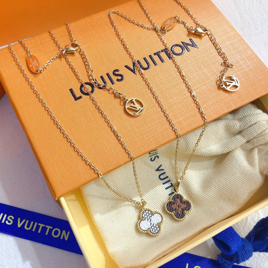Lv Vòng cổ Thép Titan Mặt Cỏ Bốn Lá Thời Trang