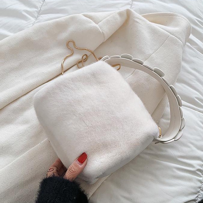 Túi đeo chéo IELGY bằng nhung màu hồng phong cách thời trang