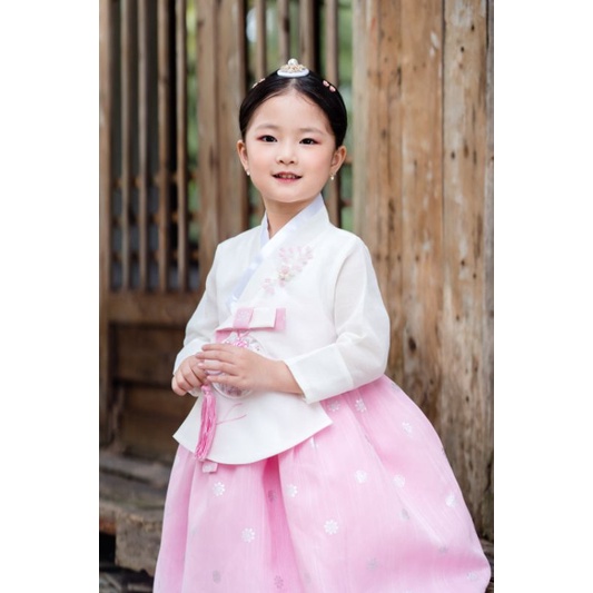 Hanbok cho bé gái