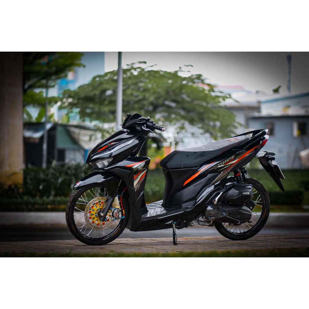 Tem /decal Rời Dán Xe Vario 150 2018 Mẫu Chỉ Cam Trắng Đen Mẫu Mới Cực Độc, Hàng 3 Lớp Chất Lượng Cao