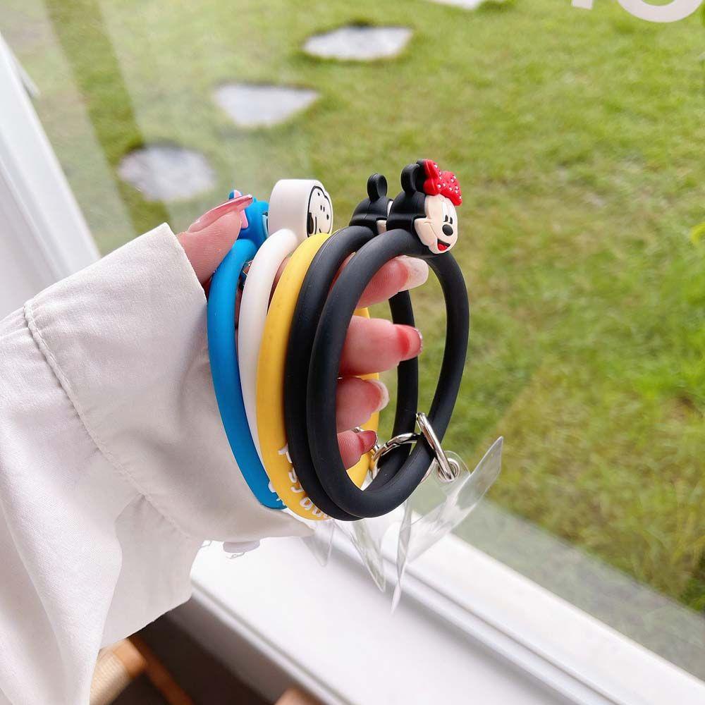 Vòng Đeo Tay Gắn Điện Thoại Hình Snoopy Kuromi Mickey Đáng Yêu