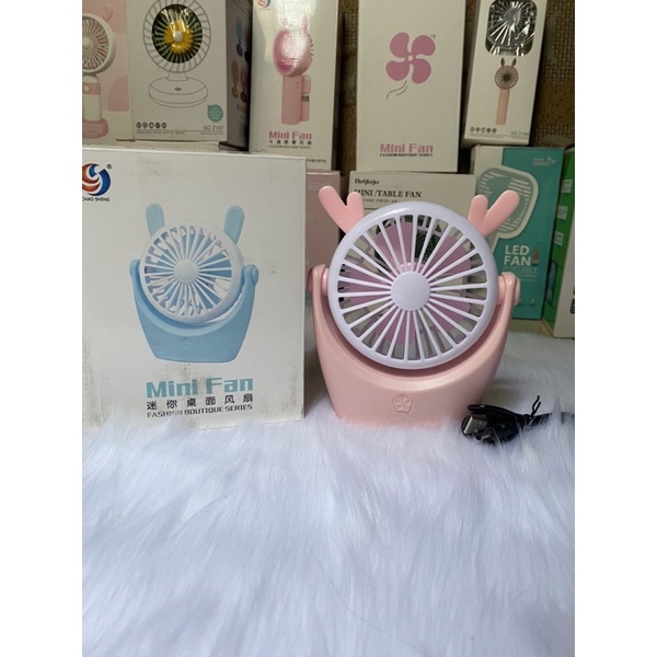( Màu sắc ngẫu nhiên ) Quạt Mini Quạt Cầm Tay Mini Fan Sạc USB Nhỏ Gọn CS091-3