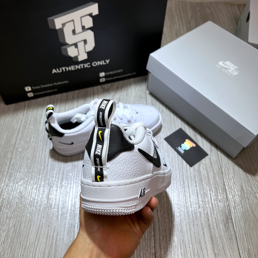 Giày thể thao NIKE AIR FORCE 1 LV8 UTILITY AR1708 100