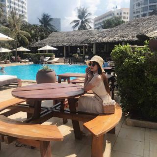 Túi cói hoa cúc họa mi trắng