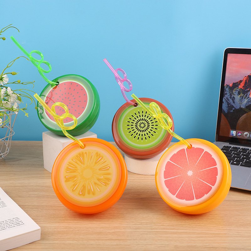 Bình Đựng Nước Hình Trái Cây Có Ống Hút Độc Đáo