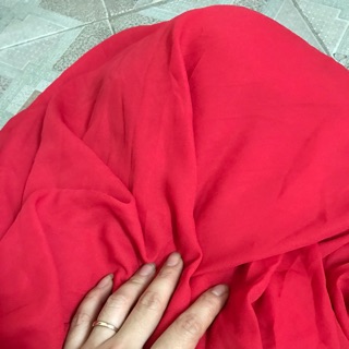 Vải voan đỏ