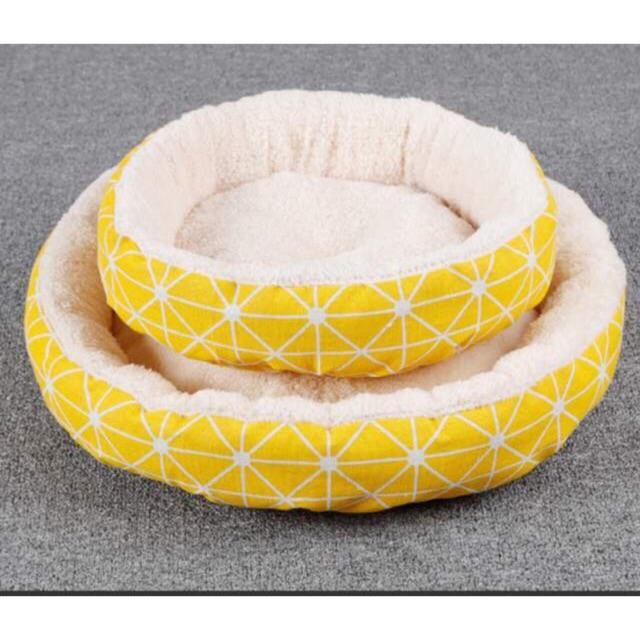 Đệm lông cao cấp cho chó mèo,tạo cảm giác êm ái cho Boss để có giấc ngủ ngon Có  Size M : 46*12cm.