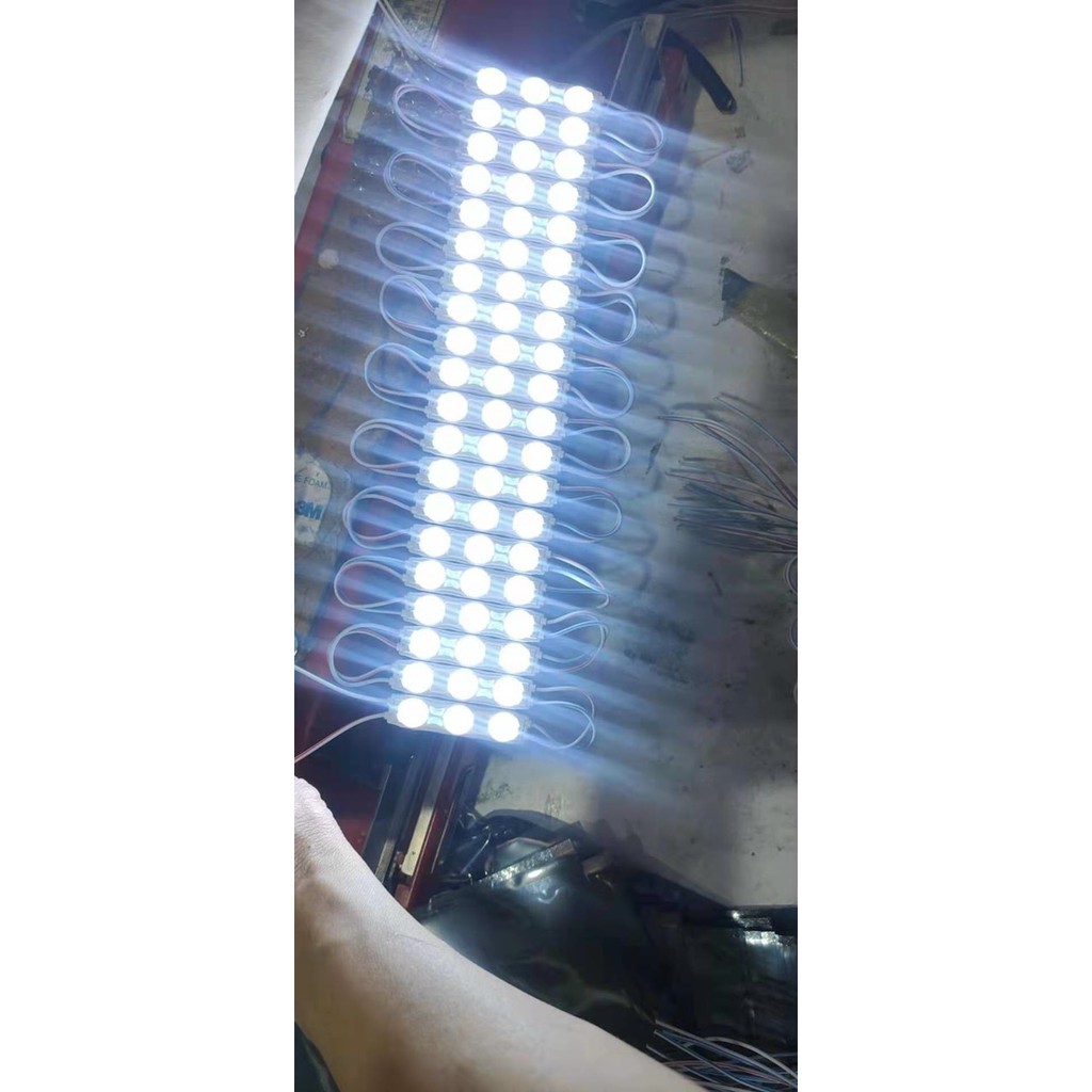 Module 3 bóng công suất 1,5W vỉ 20 thanh.