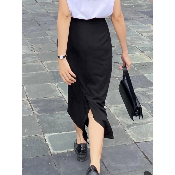 Chân váy đen midi dài xẻ sau không nhăn phong cách Hàn Quốc - Black midi skirt