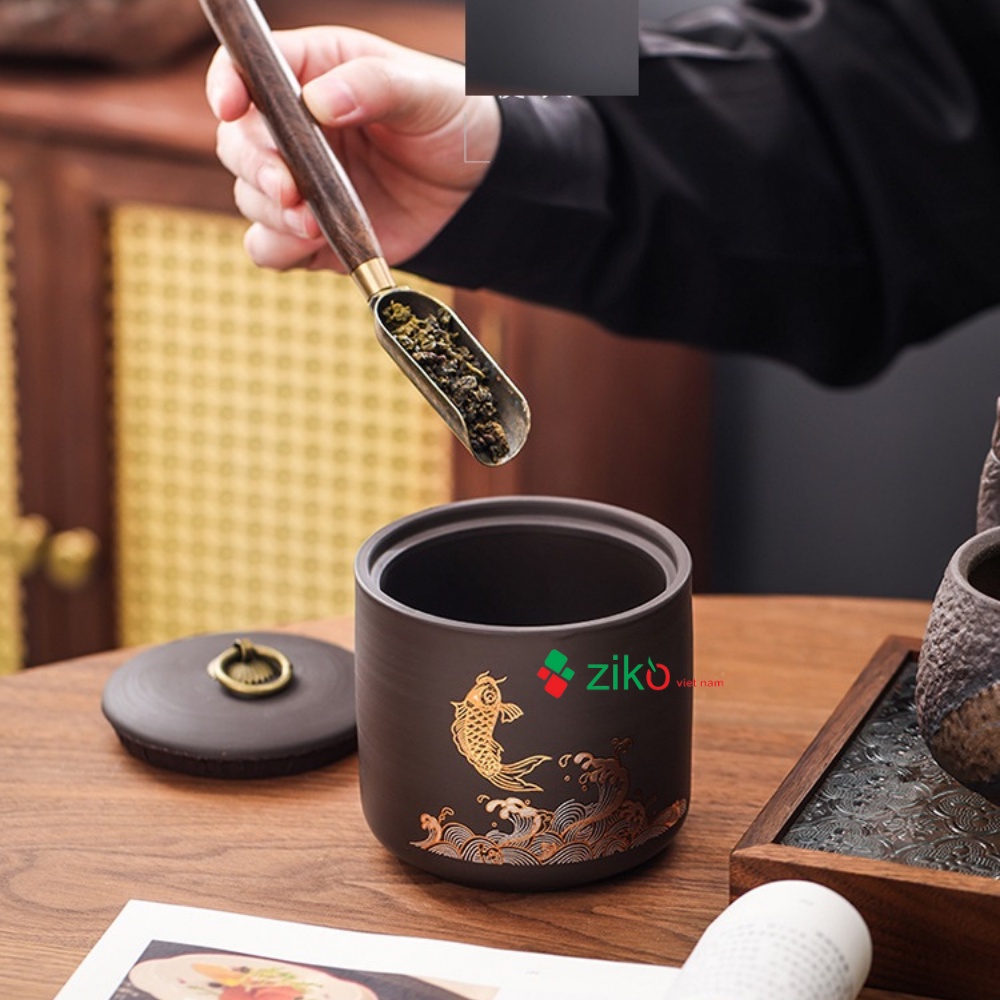 Hũ, Bình đựng trà tử sa  hoa văn con cá con hươu