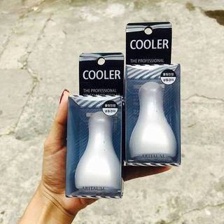 Thanh Lăn Massage Lạnh Giúp Se Lỗ Chân Lông và Thẩm Thấu Dưỡng Chất Sâu Vào Trong Da Ice Calming Cooler của Aritaum