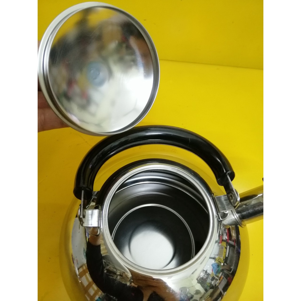 Ấm inox có còi hú nội địa Nhật (2.4L) (mã 780), Dùng được bếp từ