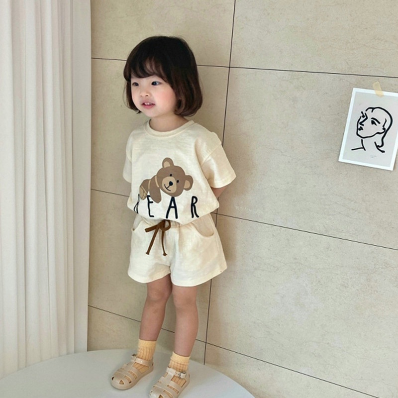 Bộ áo thun in họa tiết gấu hoạt hình + quần đùi thời trang dành cho bé trai và bé gái