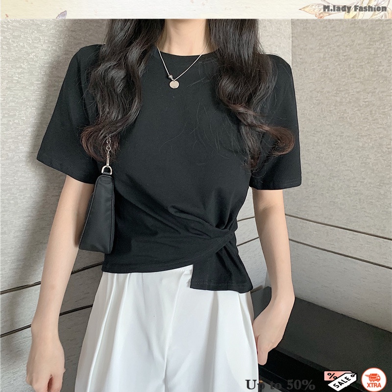 Áo phông cách điệu chất cotton cực mát mặc kết hợp với chân váy cực đẹp phù hợp đi chơi đi làm