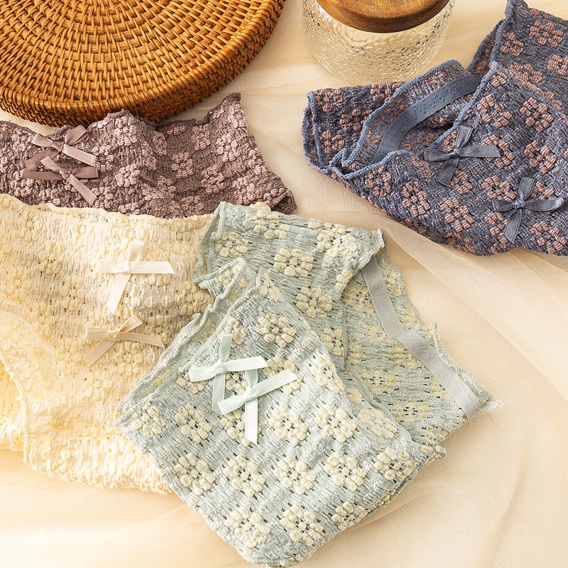 Quần Lót Nữ Cotton ren hoa nổi 3d siêu xinh, co dãn 4 chiều