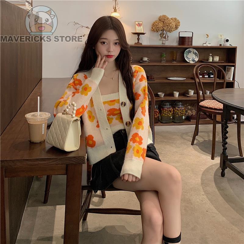 Set Áo Khoác Len Hai Dây Và Áo Khoác cardigan Họa Tiết Hoa Phong Cách Hàn Quốc Cho Nữ