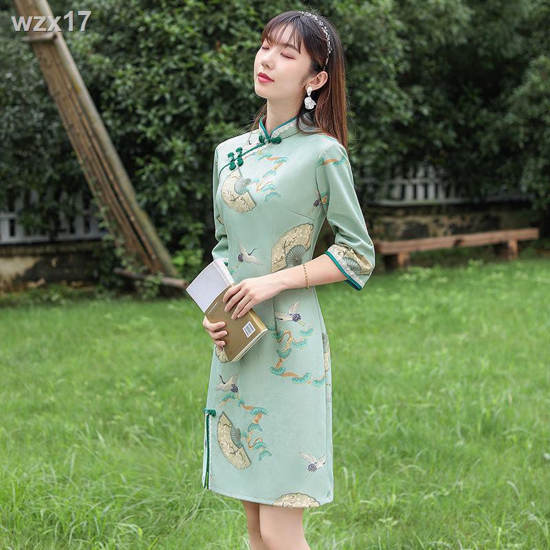 2021 cô gái trẻ sườn xám thời trang phong cách Trung Quốc ngắn tay mới ba phần tư áo cải tiến